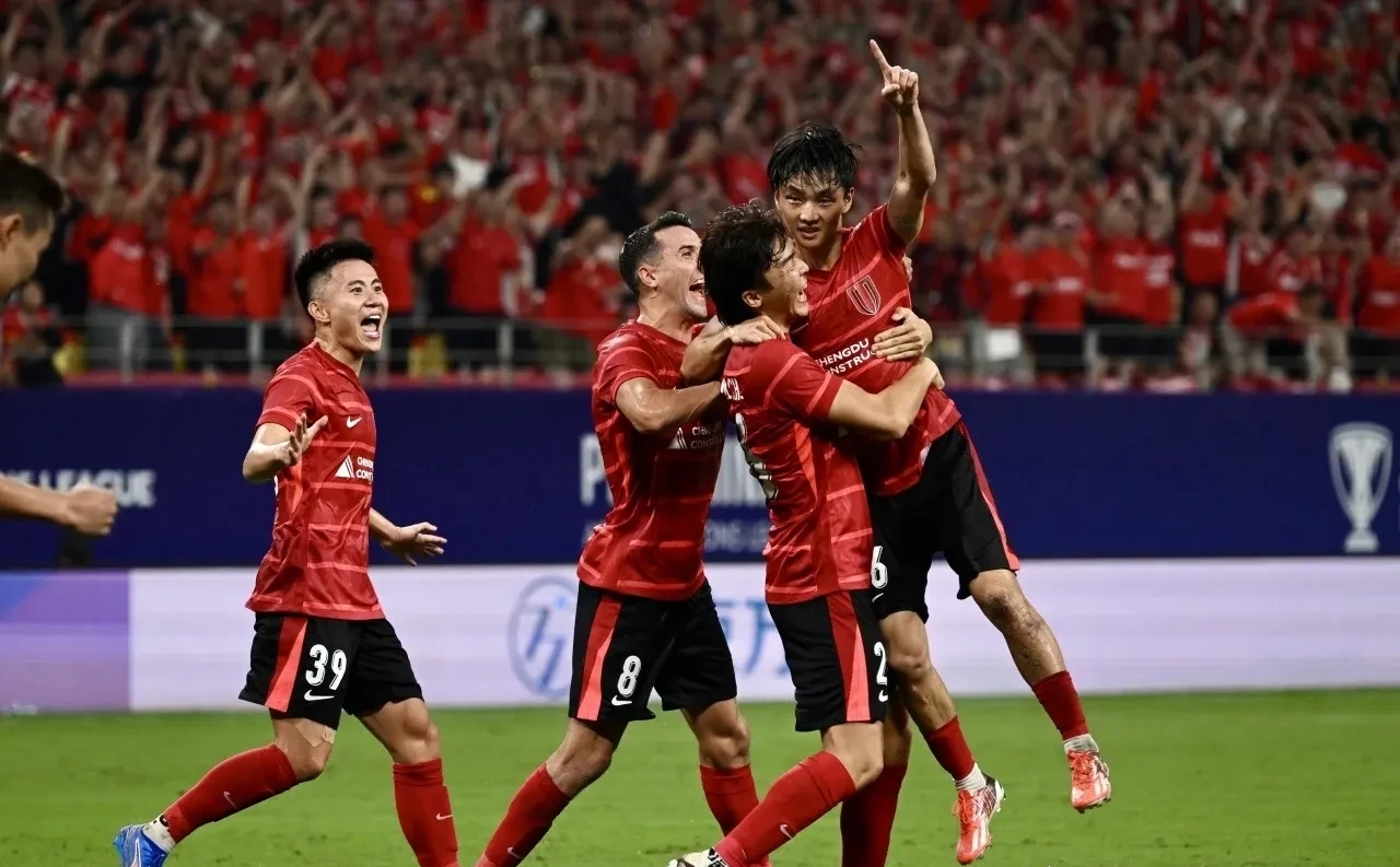 NBA总决赛赛程吃紧；成都蓉城今晨造点机会；气氛紧张；赛程密集仍需轮换的简单介绍-爱游戏官网